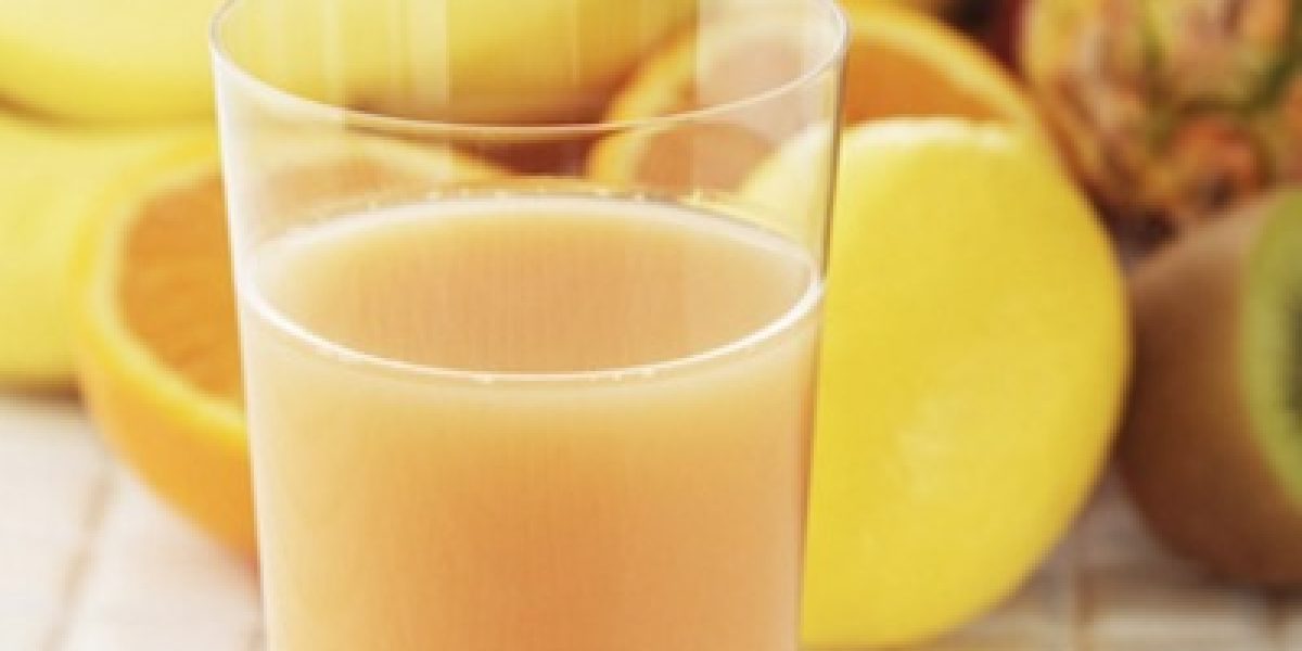 This 2-Ingredient Juice Flushes And Cleans Out Your Colon For A Trimmer Tummy