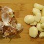 The Easiest Way To Peel Garlic (Step-By-Step Guide!) And Eating Garlic For Detox
