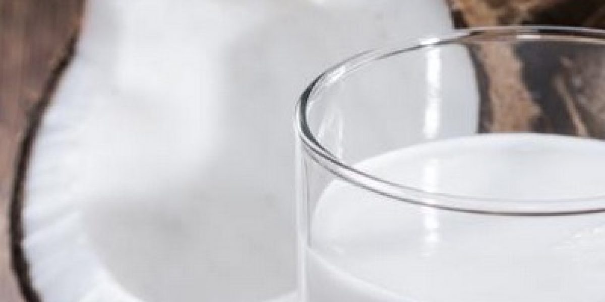 Make Your Own Coconut Milk For Lowering Bad Cholesterol