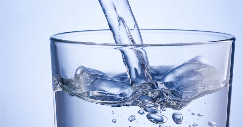 signs that you're not drinking enough water
