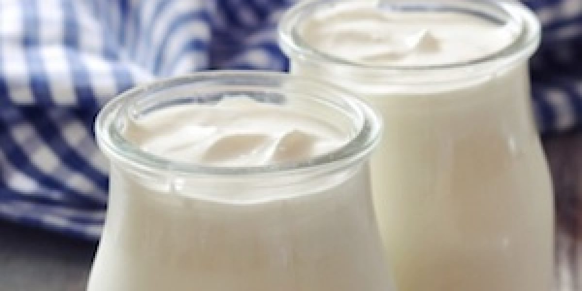 How To Make Your Own All-Natural Yogurt In 7 Easy Steps