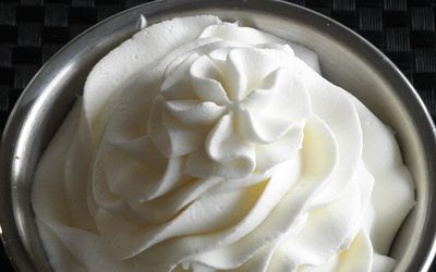 Never Use Dairy Cream Again, Make Your Own Vegan Whipped Cream