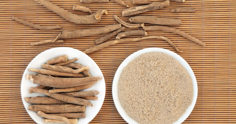 ashwagandha root and powder