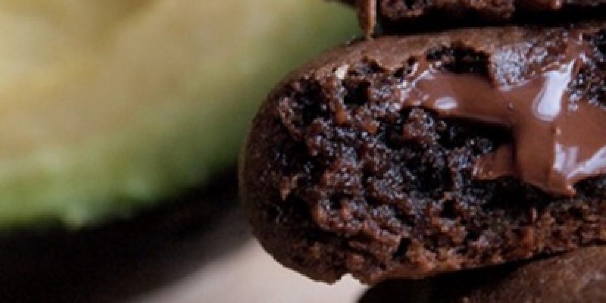 Chocolate Avocado Cookies Filled With Cancer-Fighting, Waistline-Busting Ingredients