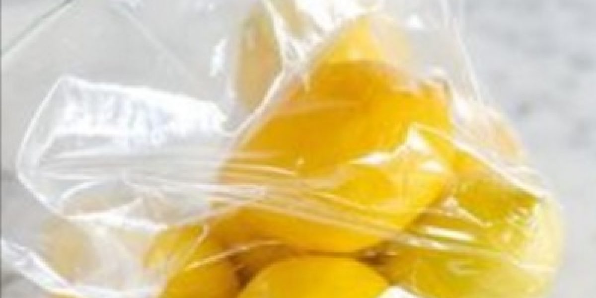 This Simple Bag Trick Will Keep Your Lemons Fresh For A Whole Month