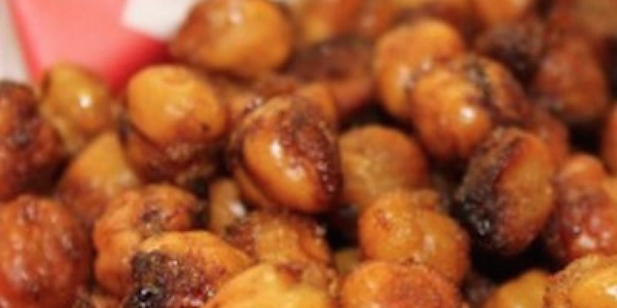 Sweet, Roasted Chickpeas With Cinnamon And Maple Syrup As A Healthy Road Trip Snack