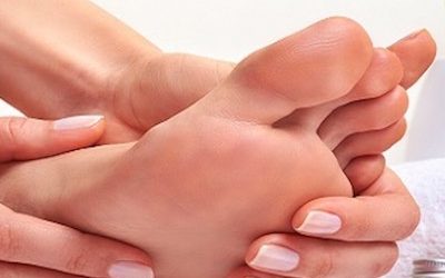 5 Reasons To Put Essential Oils On The Bottom Of Your Feet