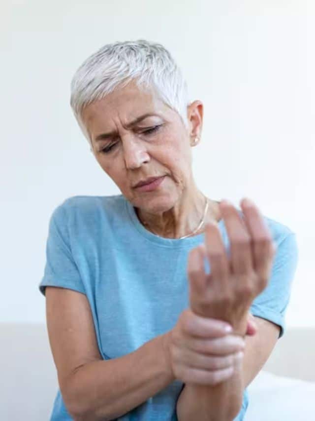 7 Symptoms of Vitamin D Deficiency Juicing for Health