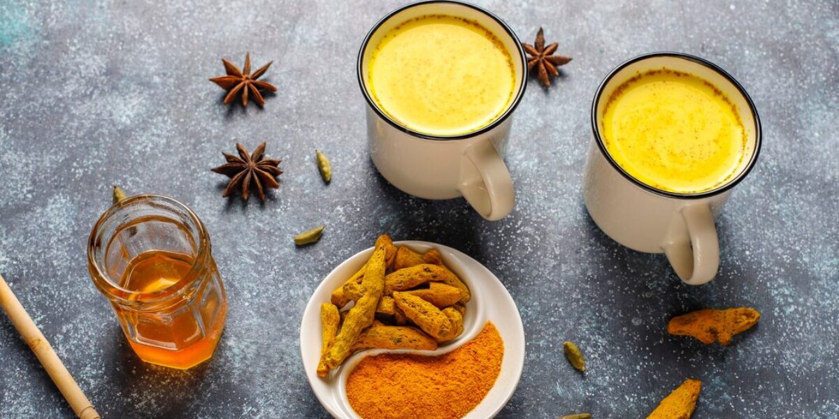 Savor the Healing: Turmeric With Honey Recipe for the Most Powerful Natural Antibiotic