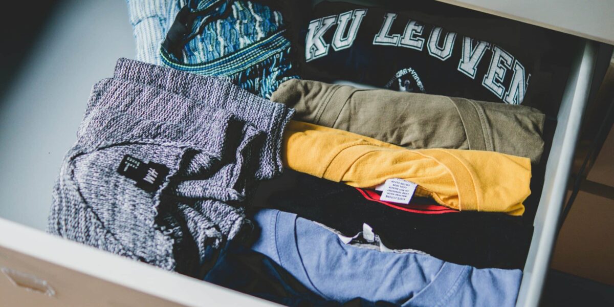 Norovirus Is Spreading Via Clothes And Soft Furnishings, Experts Warn As Infections Surge – Winter Vomiting Bug Can Linger In Fabric For A Month